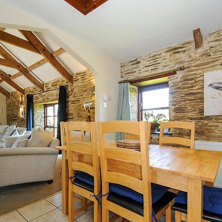 Lily Cottage ลู ภายนอก รูปภาพ