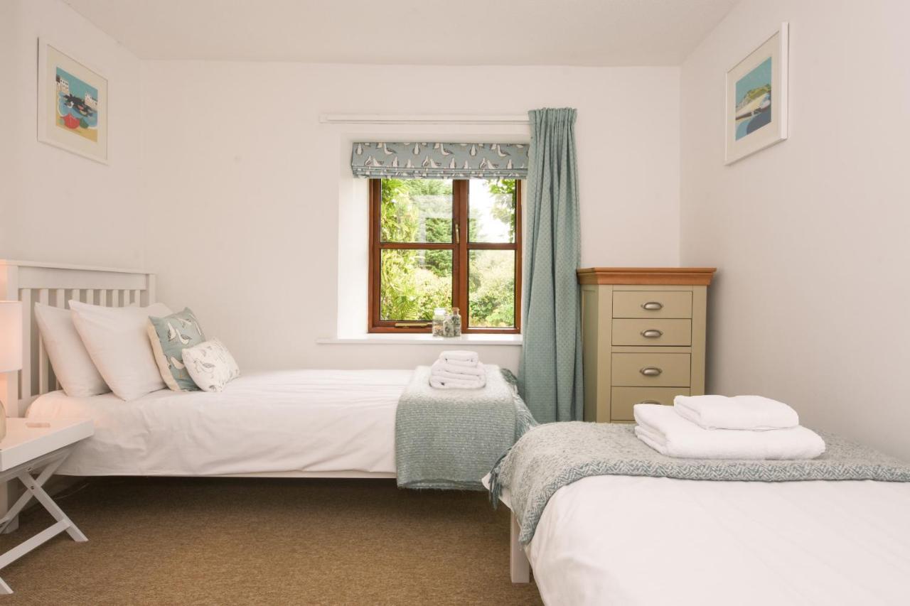 Lily Cottage ลู ภายนอก รูปภาพ