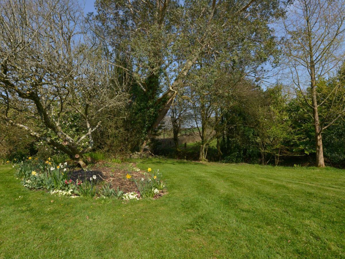Lily Cottage ลู ภายนอก รูปภาพ