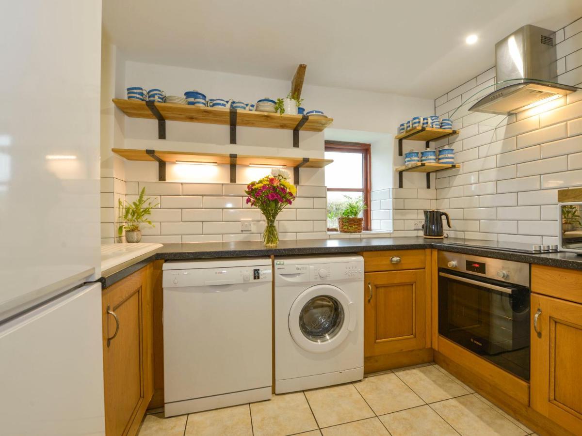 Lily Cottage ลู ภายนอก รูปภาพ